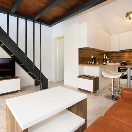 Capisanta Stone - One Bedroom With Hot Tub Semesterbostad Lukoran